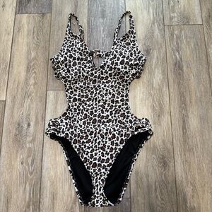 Shade & Shore Women’s Monokini Swimsuit Leopard Print Plunge Neck